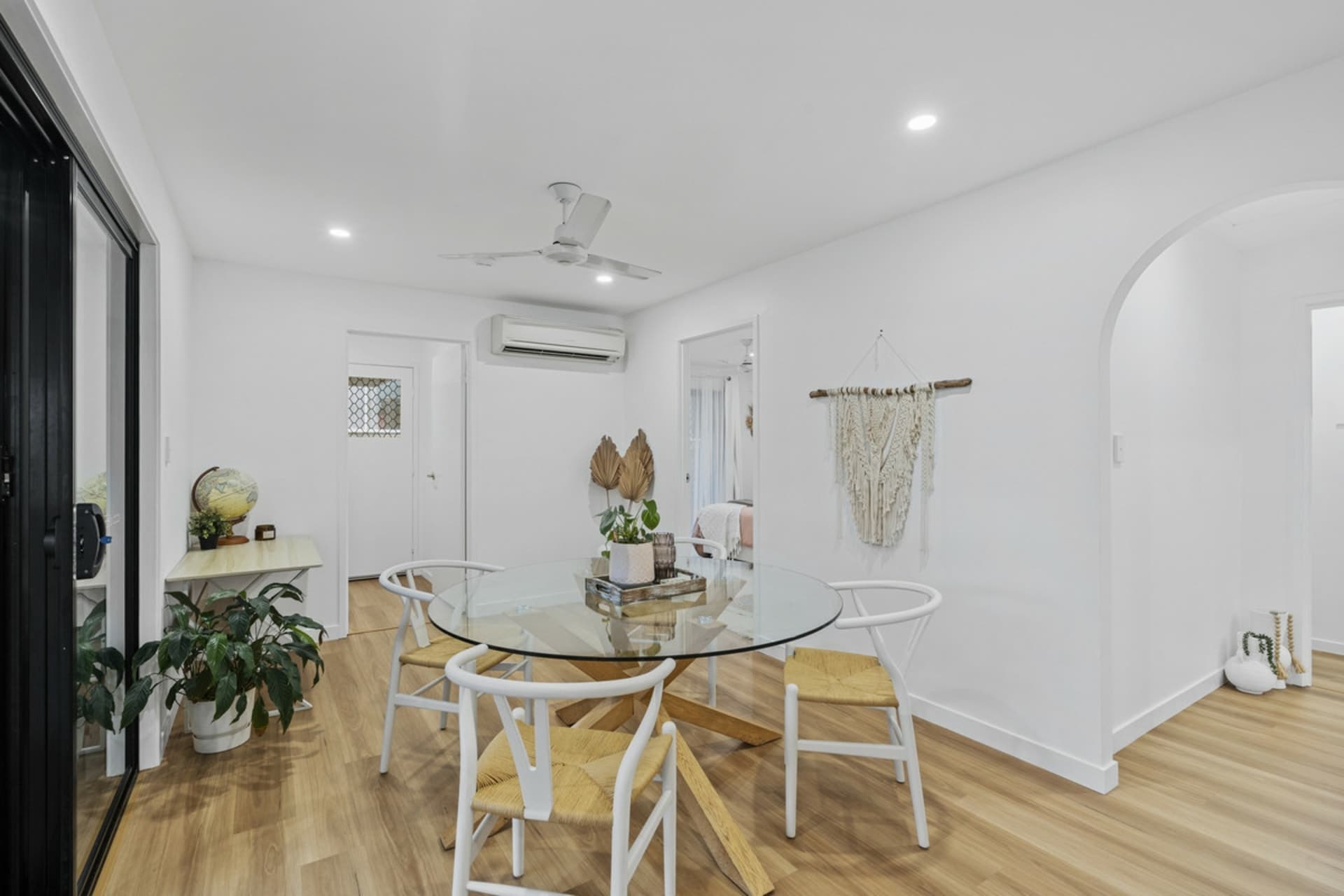 1 Amethyst Court, Carrara, Carrara - Thumbnail 7