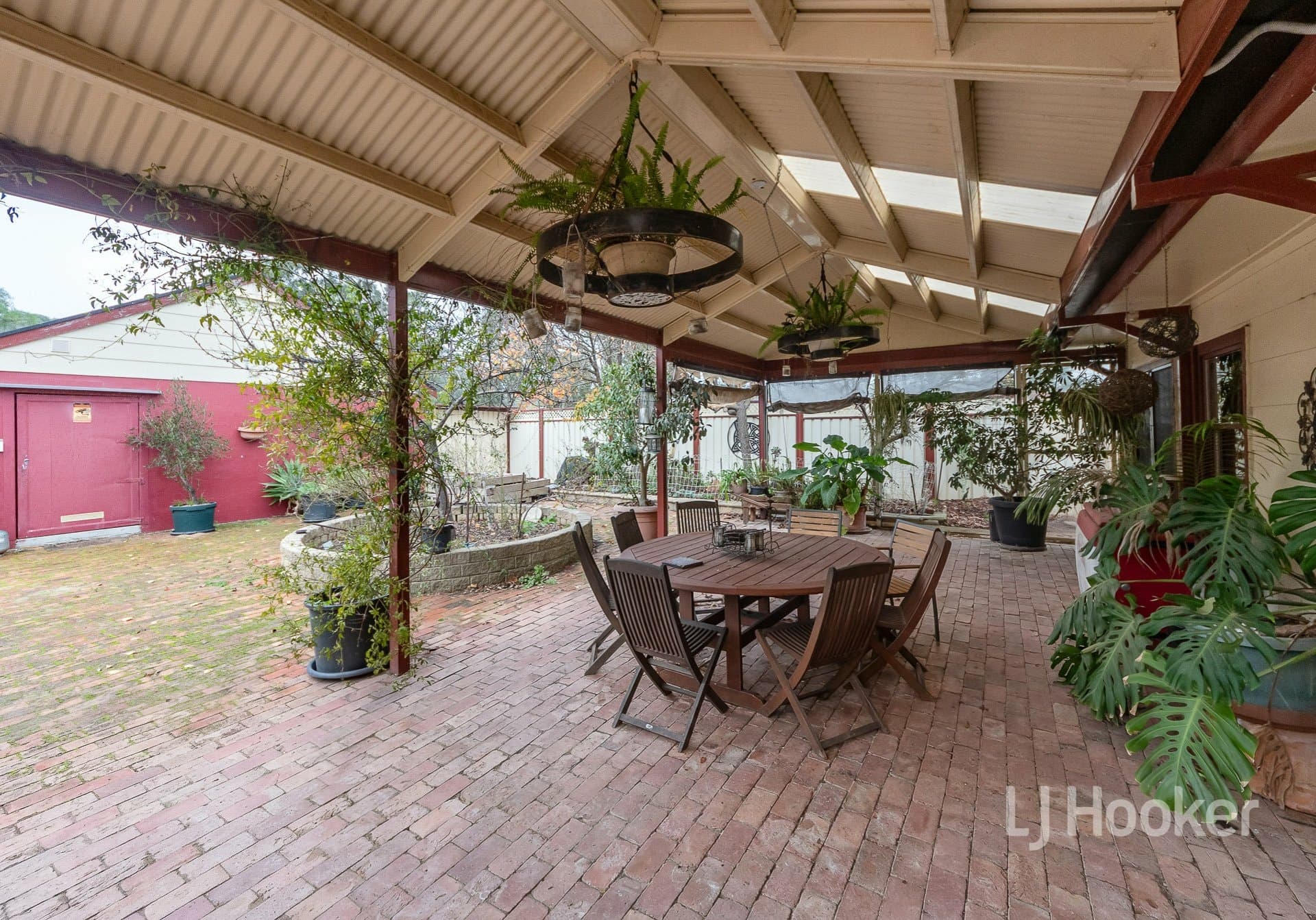 70 Davis Road, Macclesfield, Macclesfield - Thumbnail 3