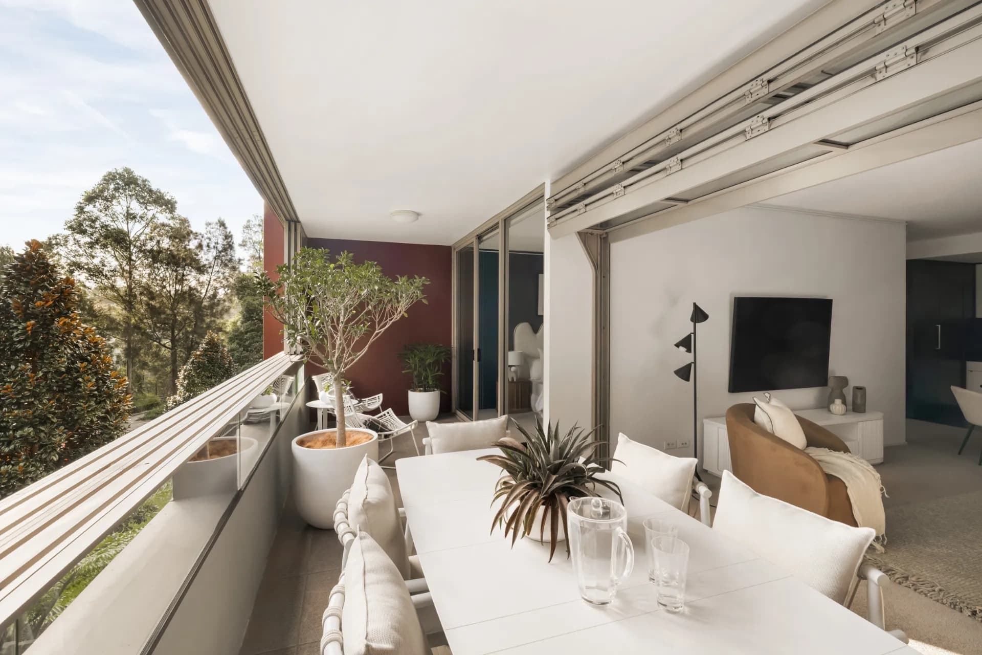 5203/8 Alexandra Drive, Camperdown, NSW, Camperdown - Image 1
