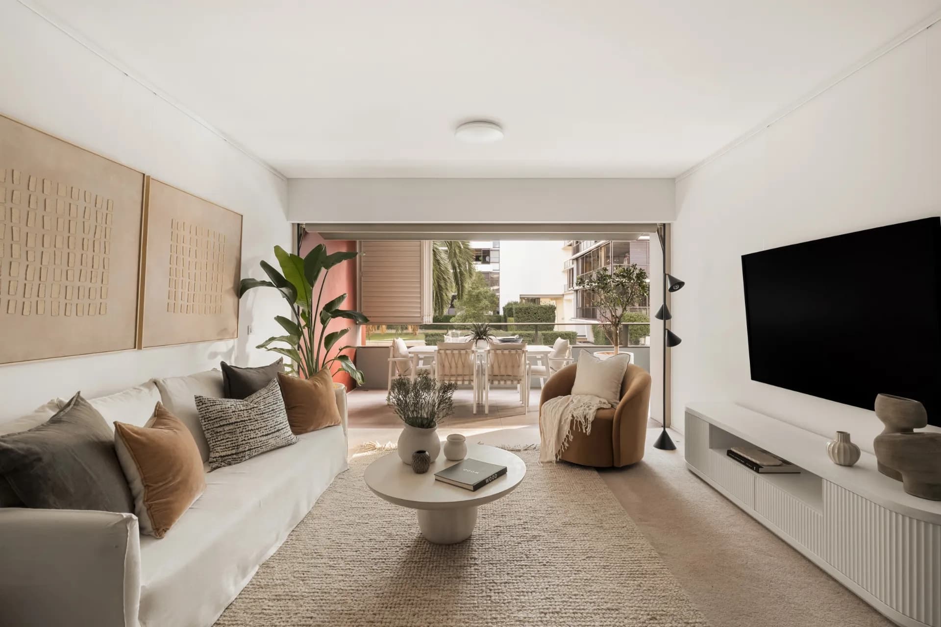 5203/8 Alexandra Drive, Camperdown, NSW, Camperdown - Thumbnail 2