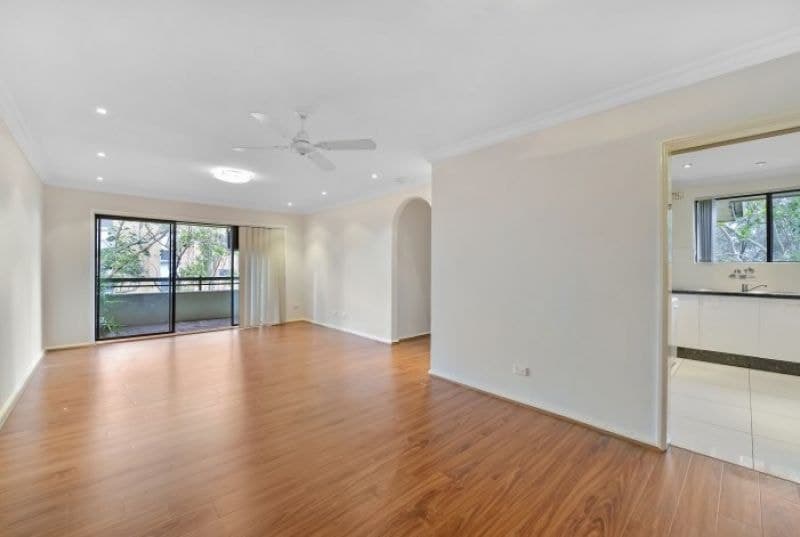 10/882 Pacific Highway, Chatswood - Image 1