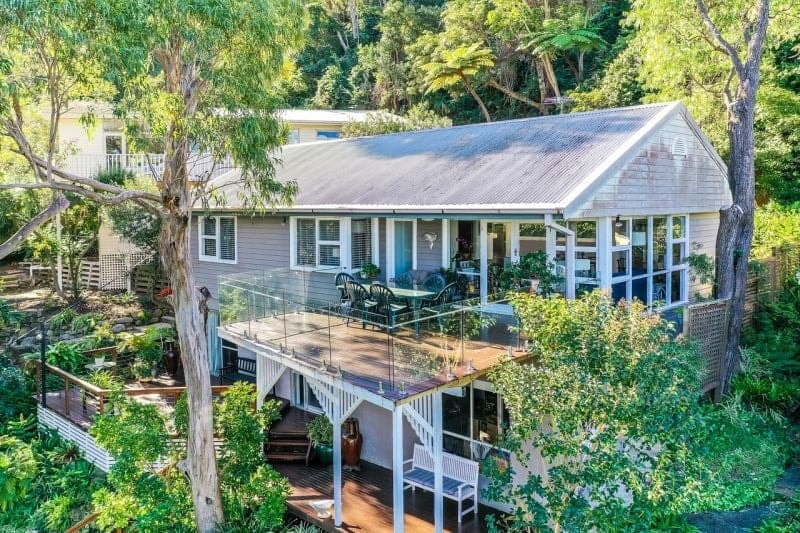 41 Hillside Road, Newport - Thumbnail 2