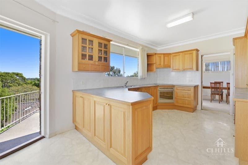33 Lanford Avenue, Killarney Heights - Thumbnail 3