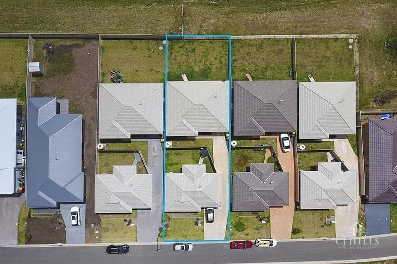 10 Alpina Place, South Nowra - Thumbnail 3