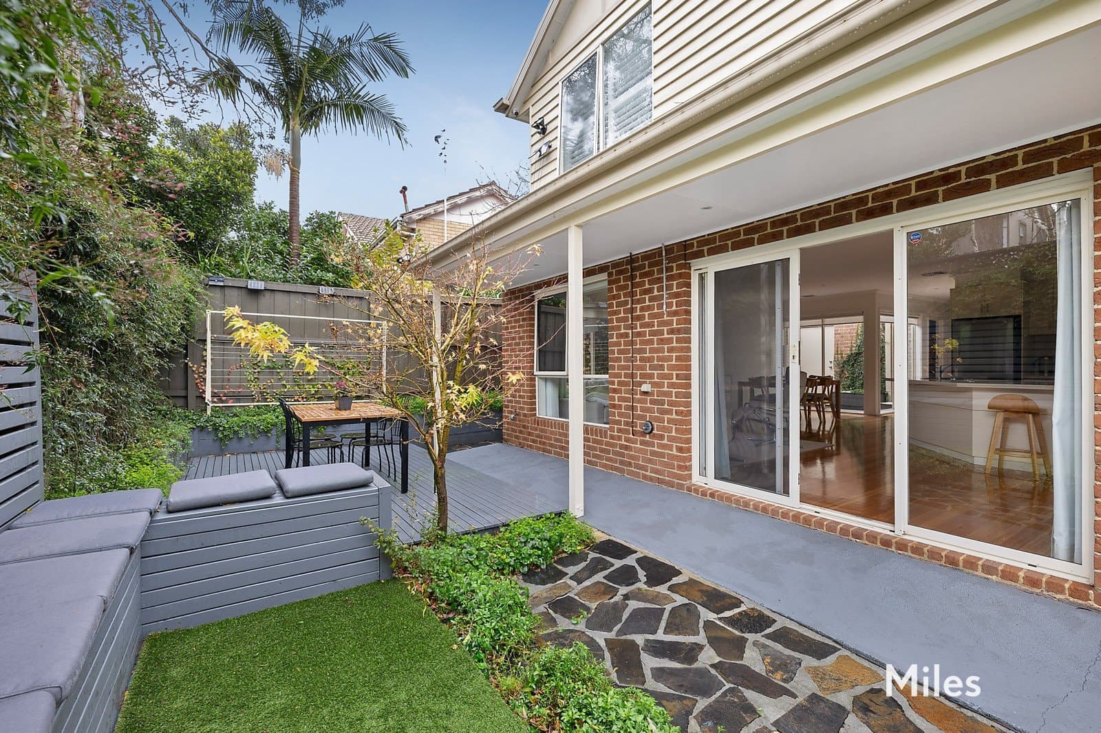 2 Ailsa Grove, Ivanhoe, Ivanhoe - Thumbnail 6