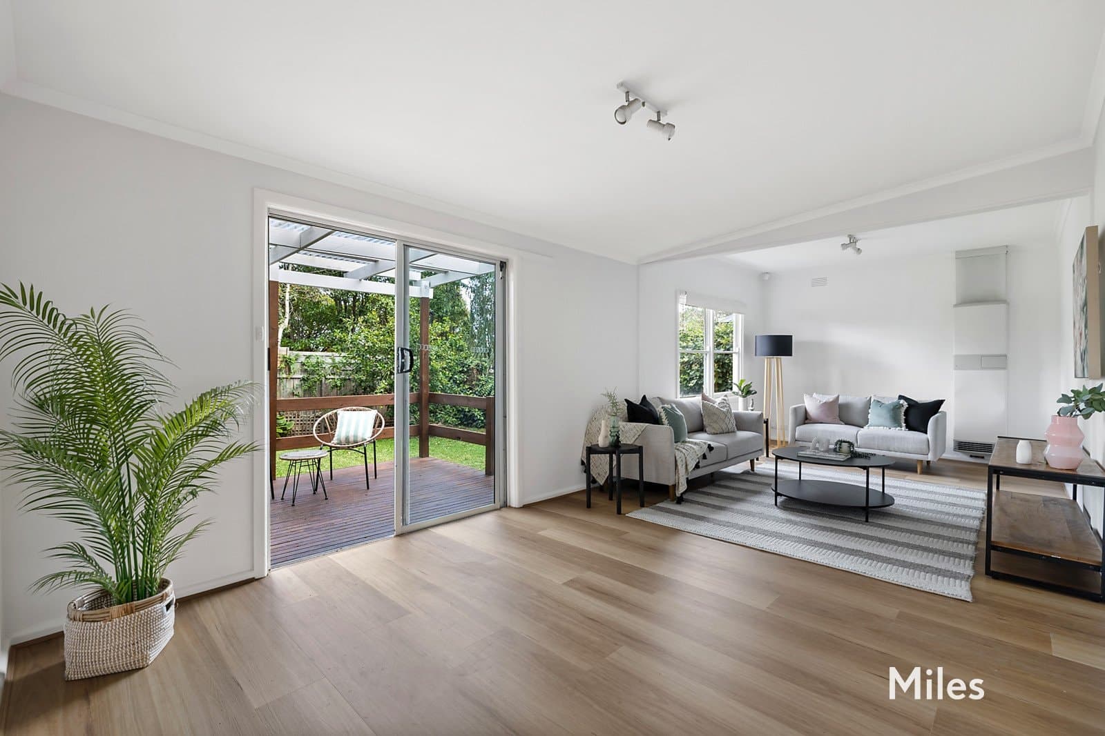 10 Hilltop Avenue, Macleod, Macleod - Thumbnail 6