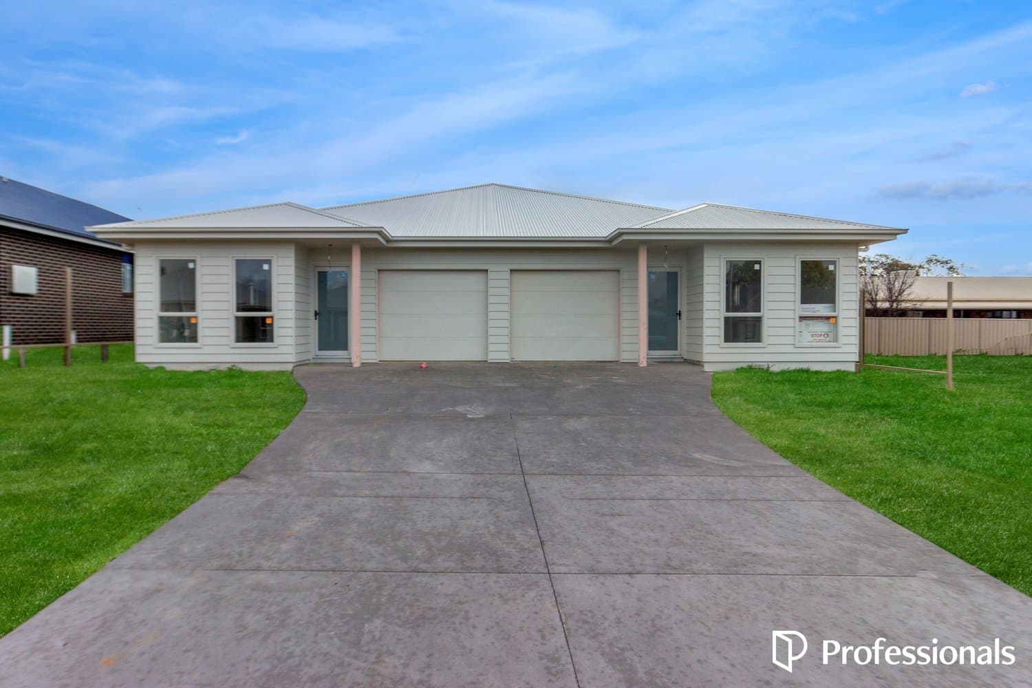 1 & 2 / 40 Gibson Street Boorooma 2650, Boorooma - Image 1