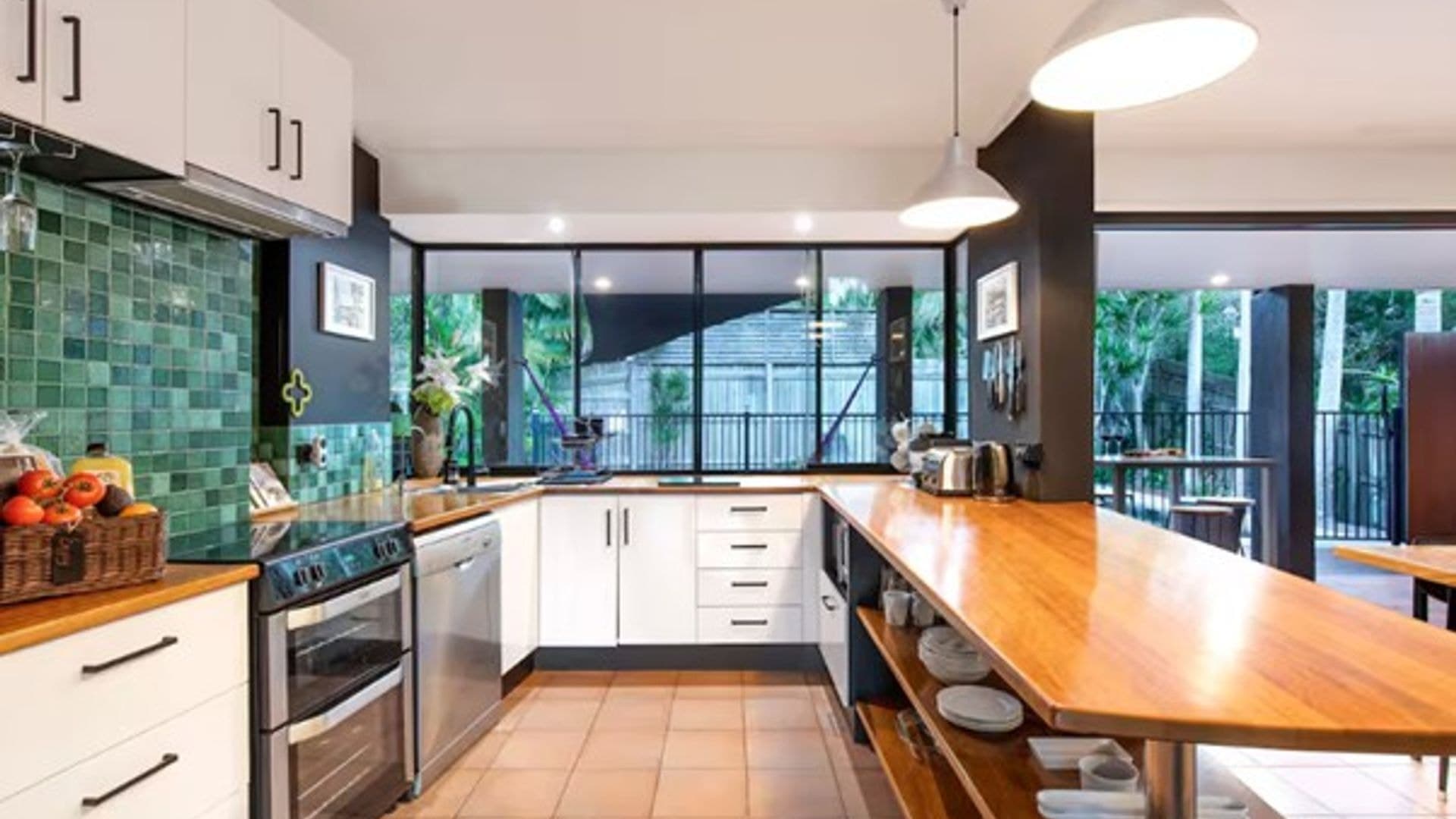 107 Cooyar Street, Noosa Heads, Noosa Heads - Thumbnail 2
