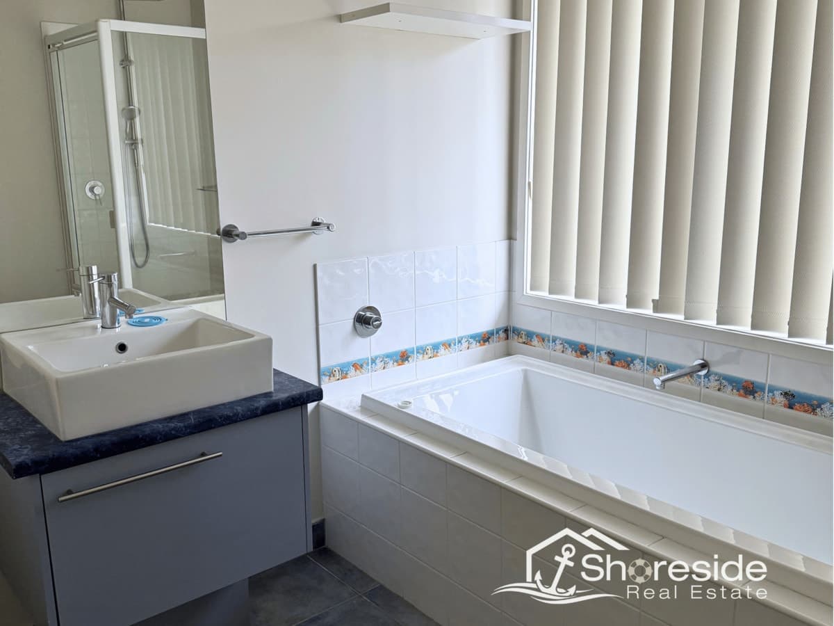 7 Westbury Way, Lakes Entrance VIC 3909, Lakes Entrance - Thumbnail 5