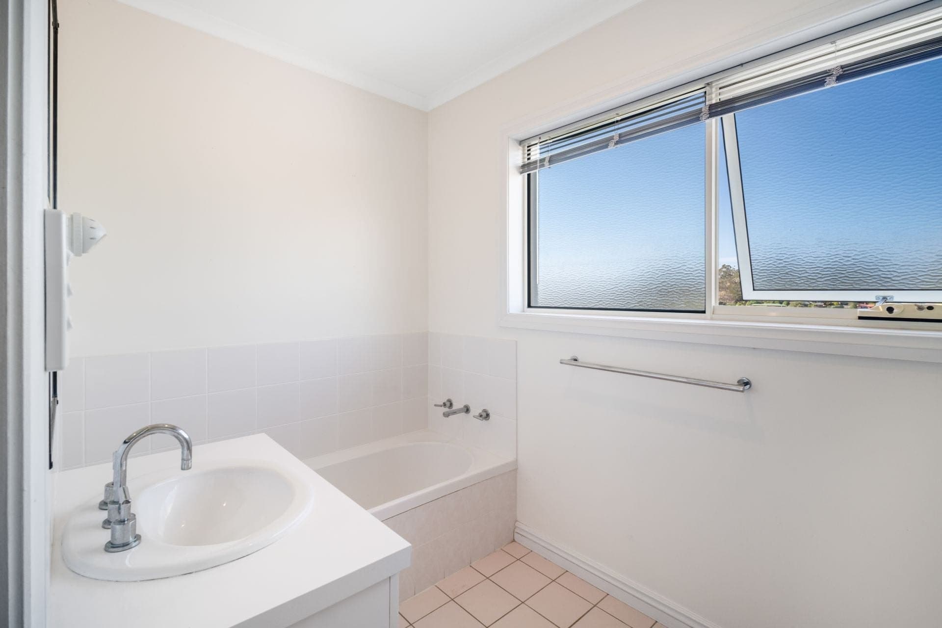 3 Grenadier Court Trevallyn, Trevallyn - Thumbnail 8