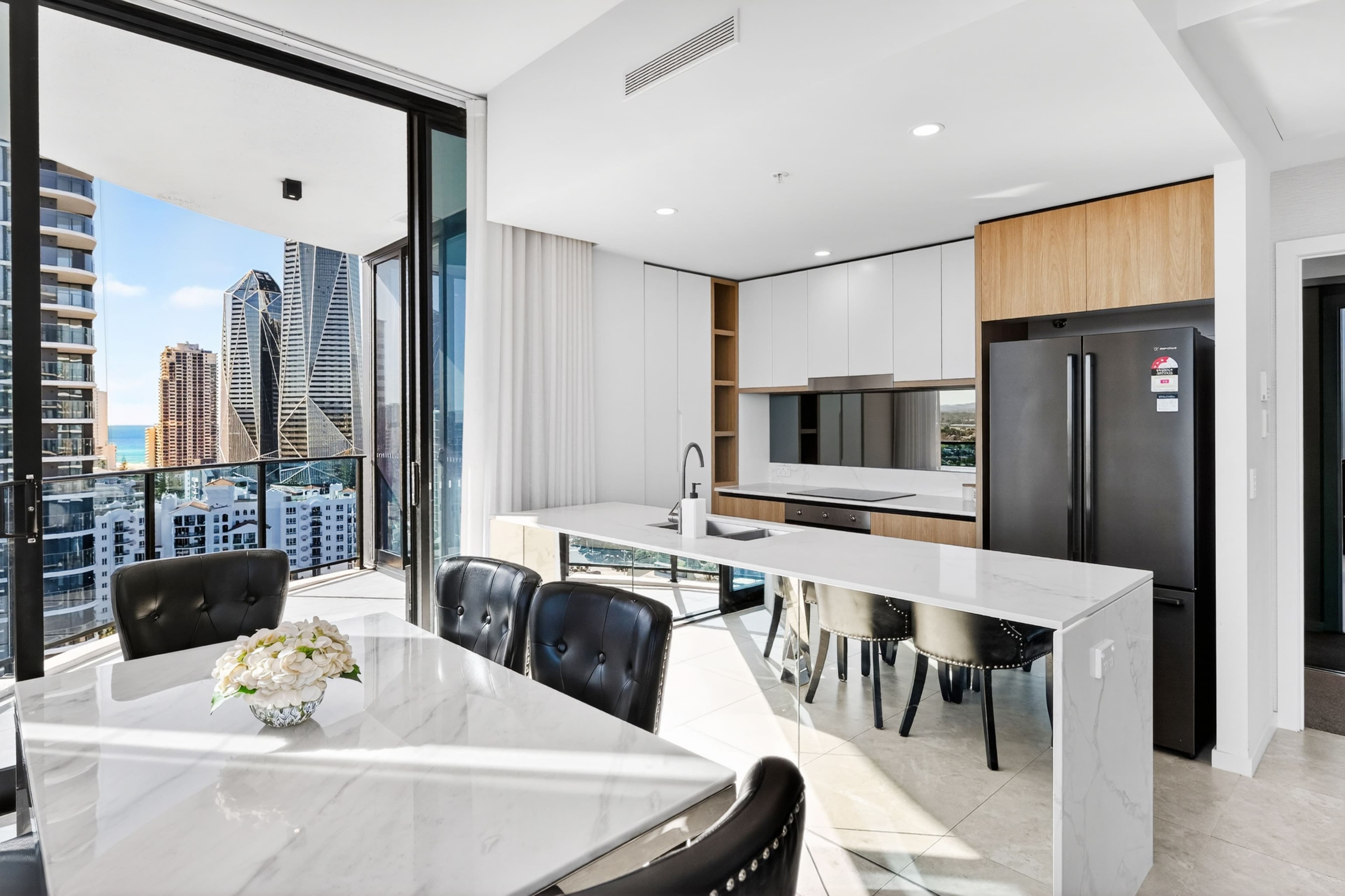 1601/28-30 Second Avenue, Broadbeach QLD 4218, Broadbeach - Thumbnail 3