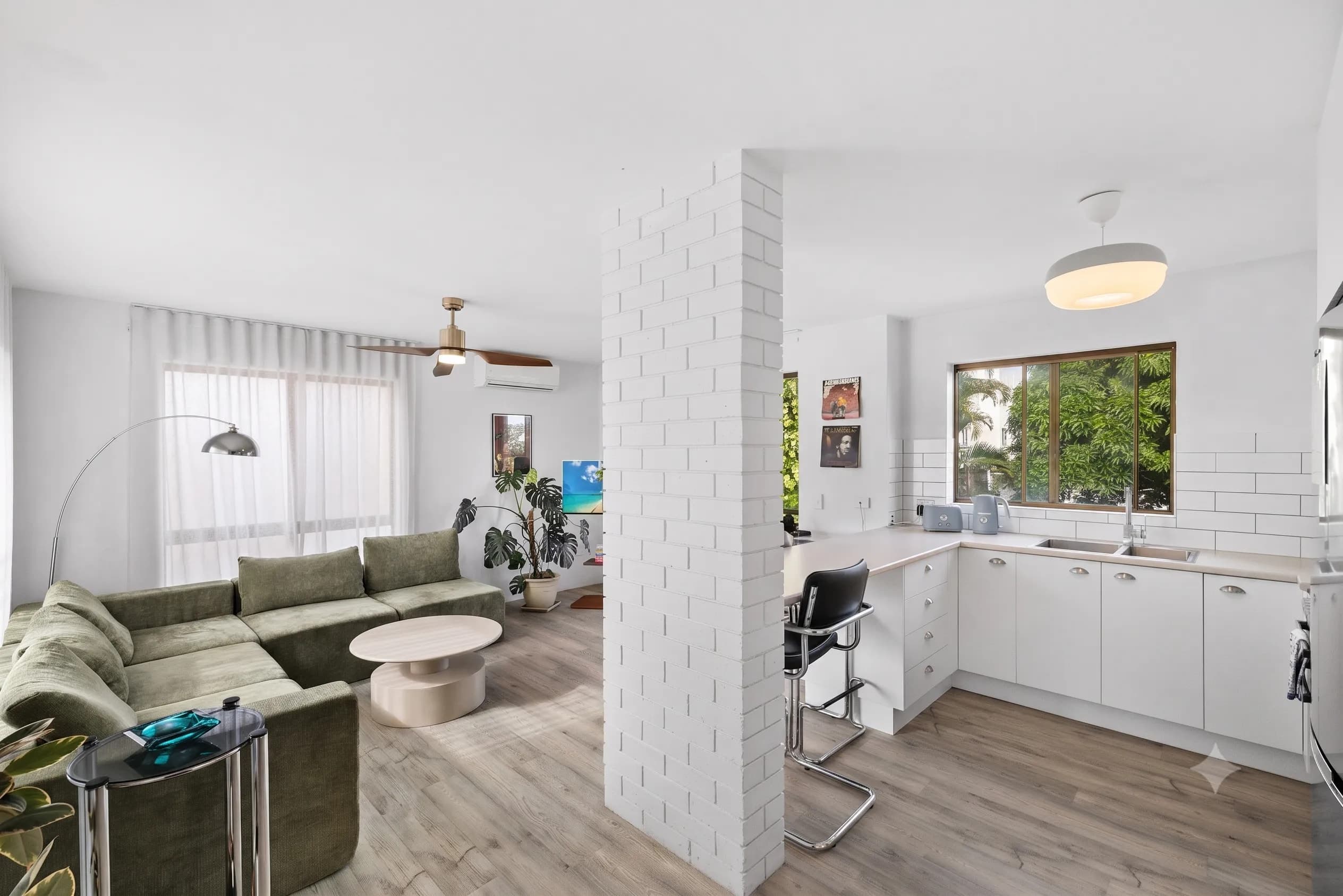 2/15 Cotton Tree Parade, Maroochydore QLD 4558, Maroochydore - Thumbnail 4