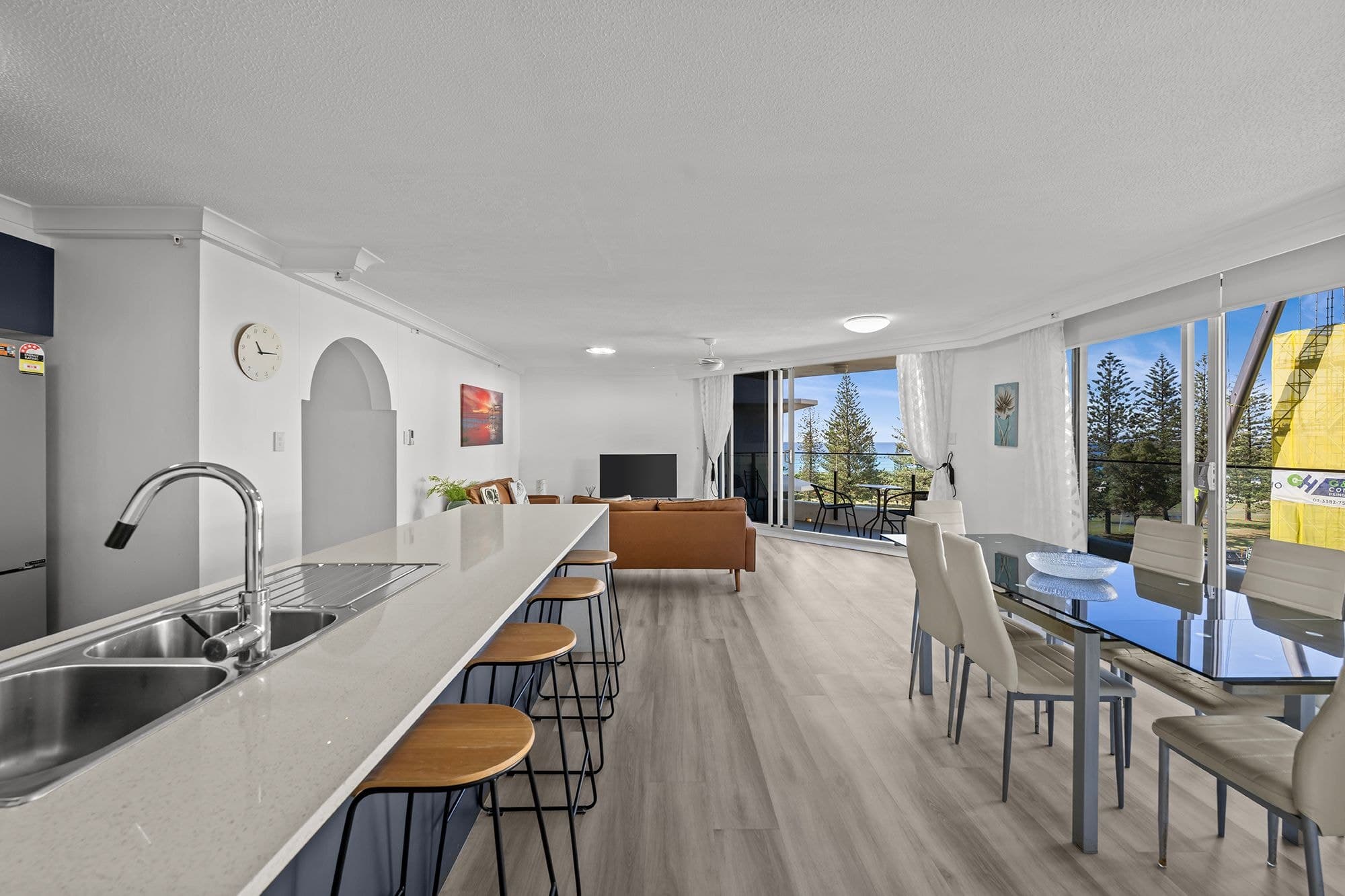 5E/1 Albert Avenue, Broadbeach QLD 4218, Broadbeach - Image 1