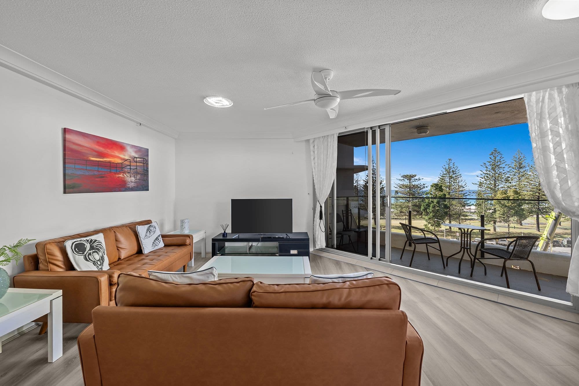 5E/1 Albert Avenue, Broadbeach QLD 4218, Broadbeach - Thumbnail 2