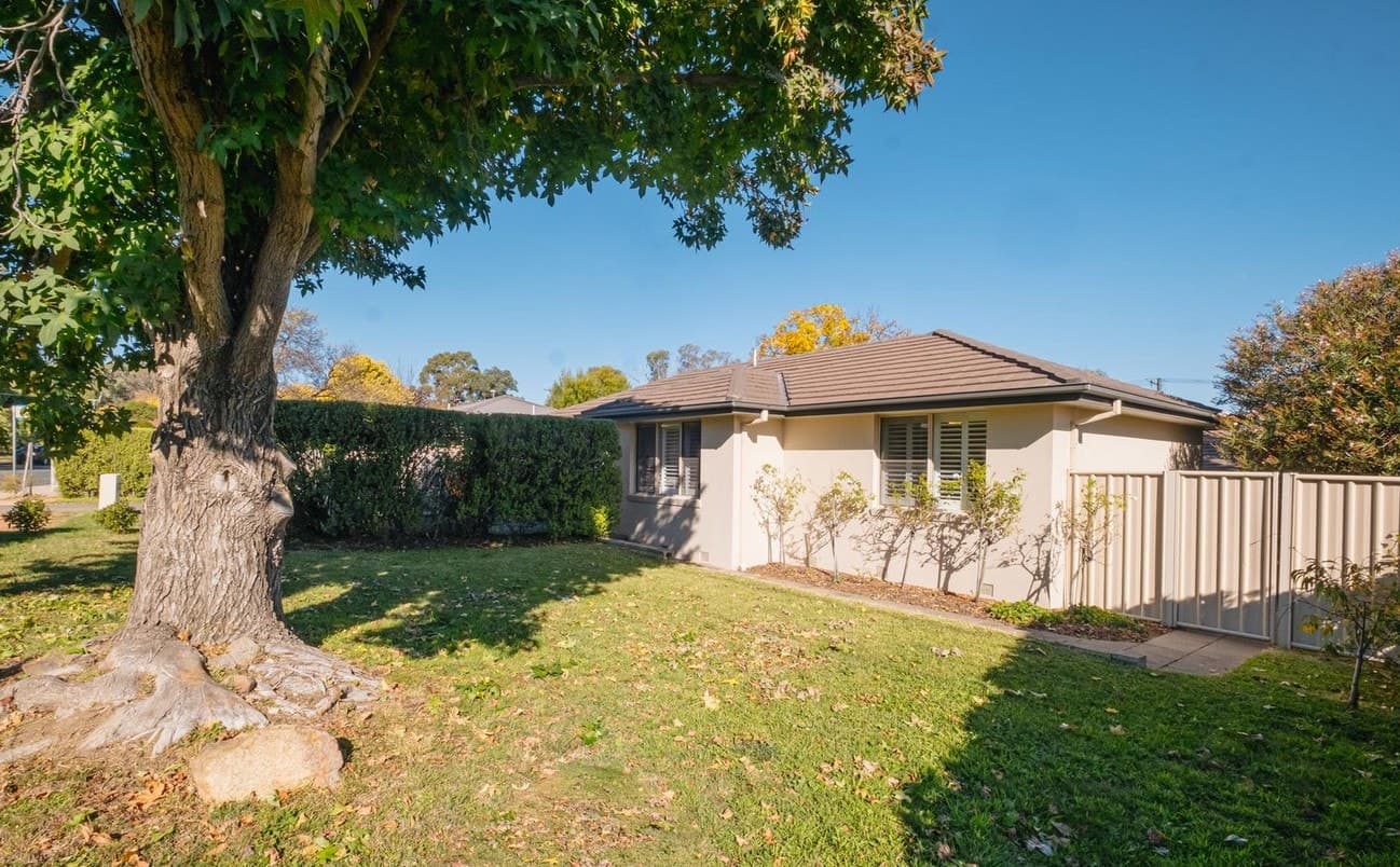 28 Gilmore Crescent, Garran ACT 2606, Garran - Thumbnail 2
