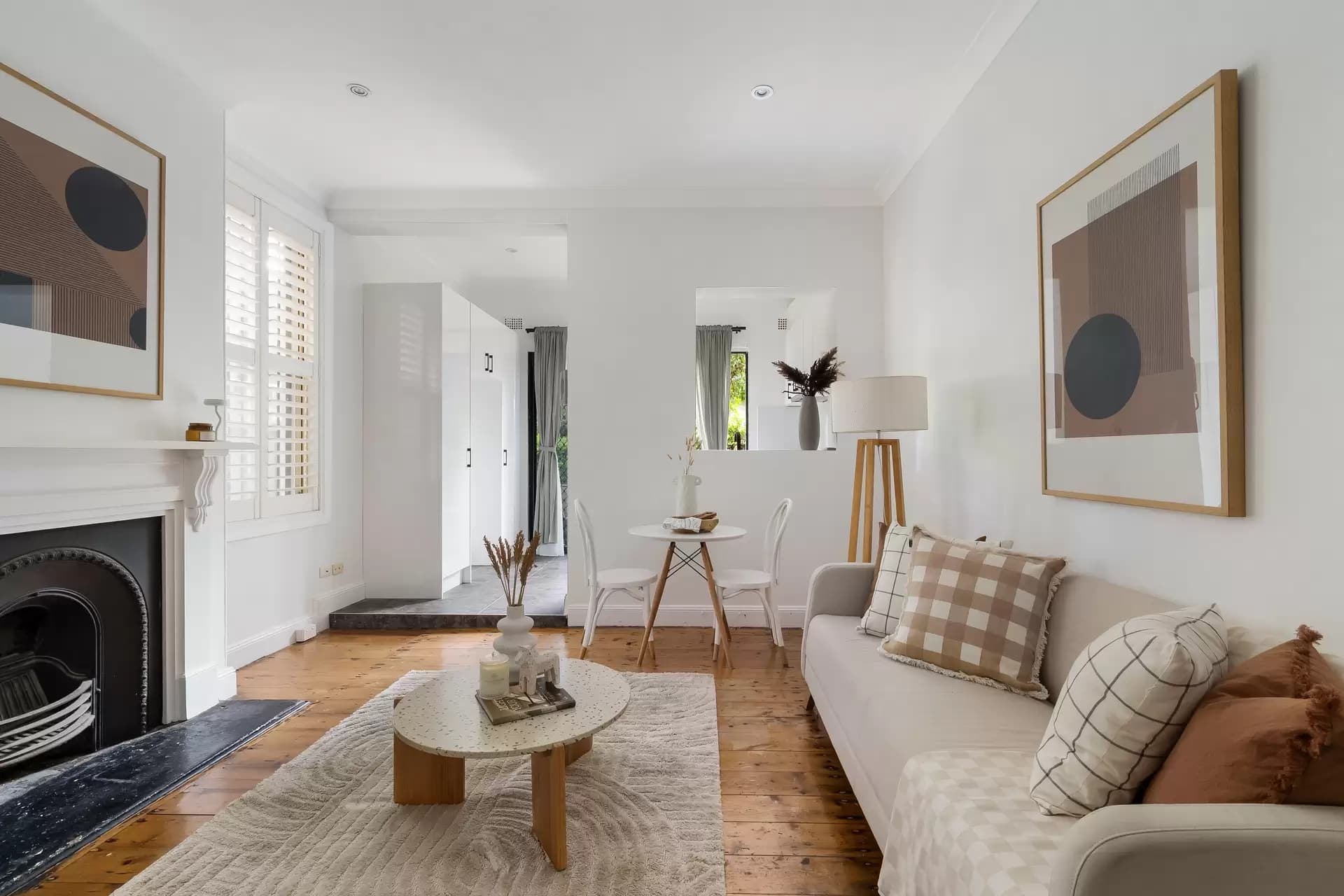 2/5 Wardell Road, Lewisham - Image 1