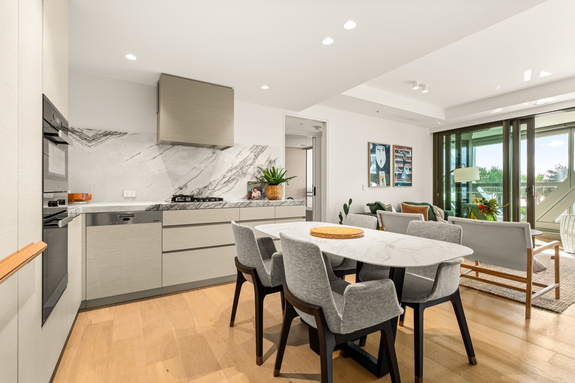 10405/36 Old Burleigh  Road, Surfers Paradise, QLD, 4217, Surfers Paradise - Thumbnail 4