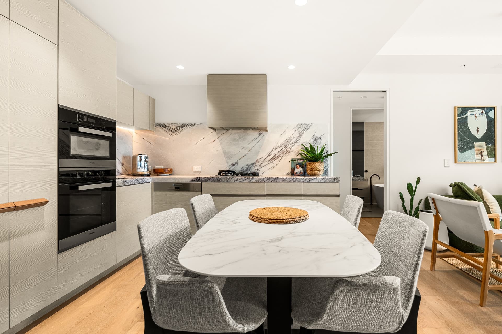10405/36 Old Burleigh  Road, Surfers Paradise, QLD, 4217, Surfers Paradise - Thumbnail 5
