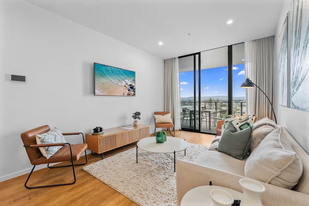 86/18 Remembrance Drive, Surfers Paradise QLD 4217, Surfers Paradise - Image 1
