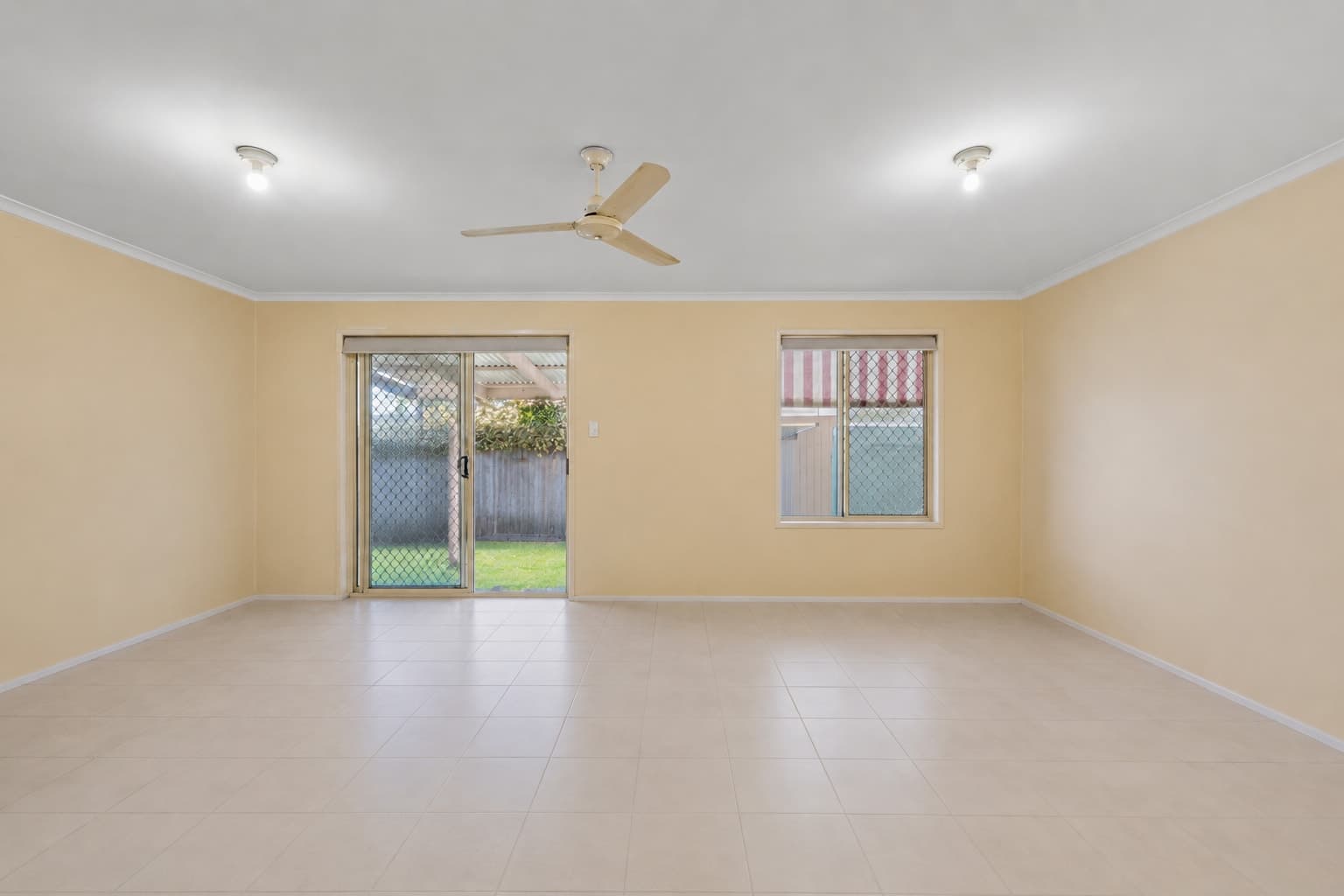 1/5 Evans Street, Maroochydore QLD 4558, Maroochydore - Thumbnail 3