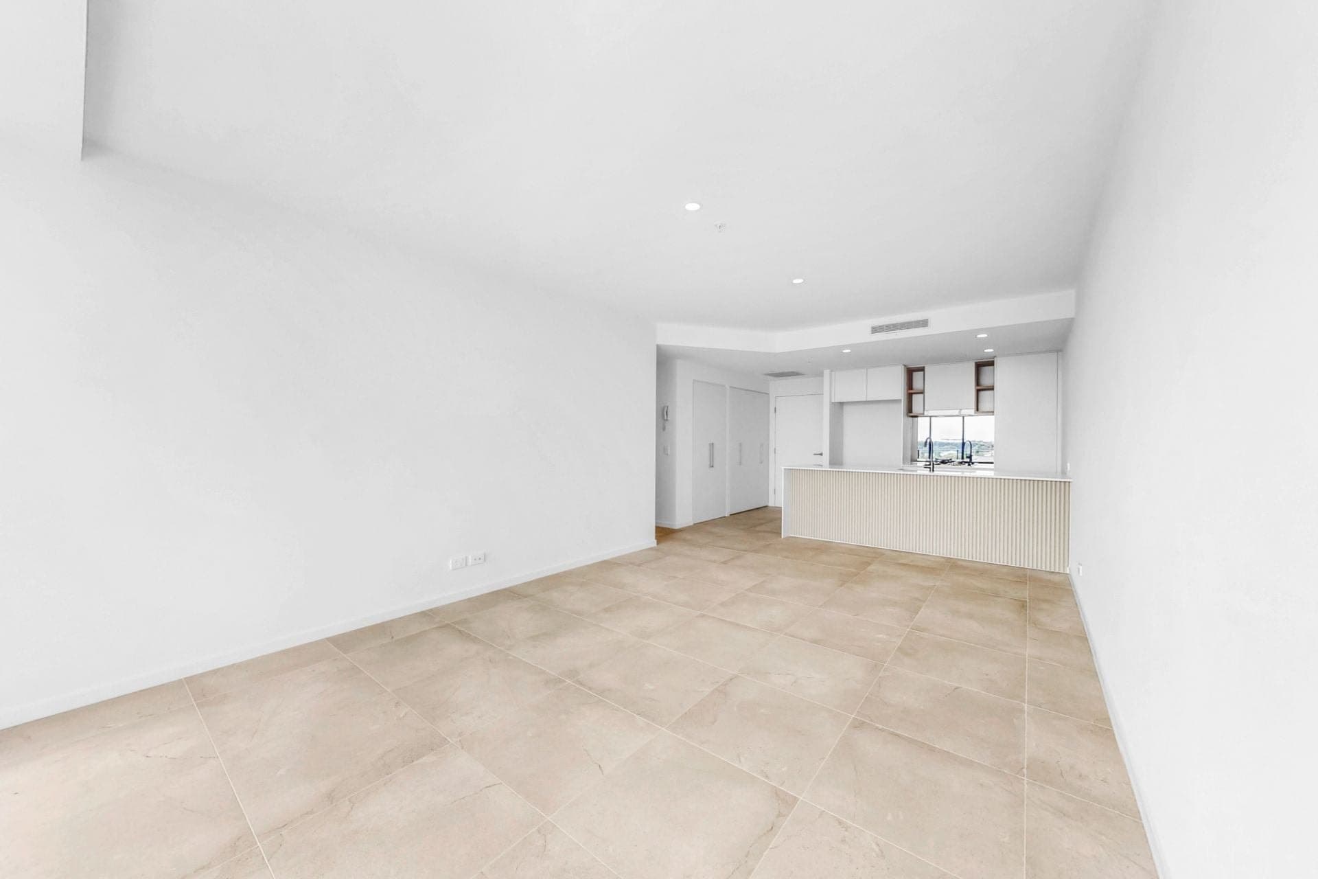 Level 5/2505/10-12 Sickle Avenue, Hope Island QLD, Hope Island - Thumbnail 6