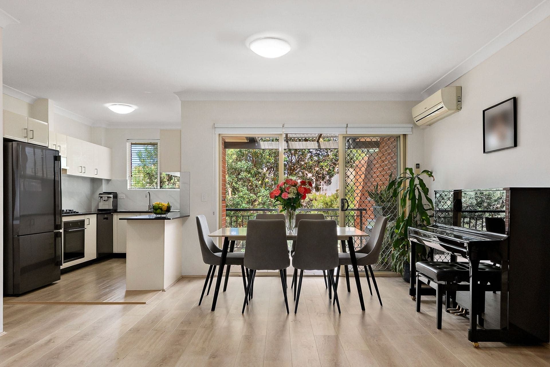 15/2-4 Lister Avenue, Rockdale, Rockdale - Thumbnail 3