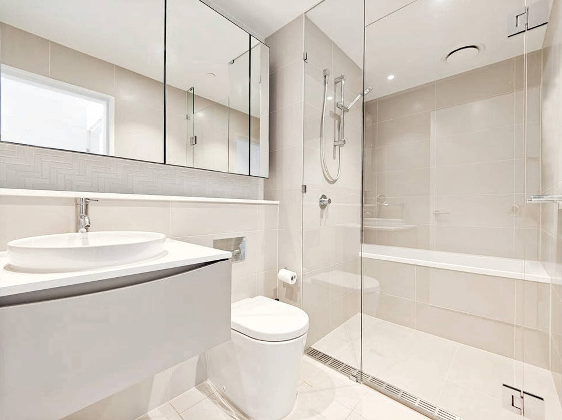 Unit 1206, 83 Harbour St, Haymarket - Thumbnail 5