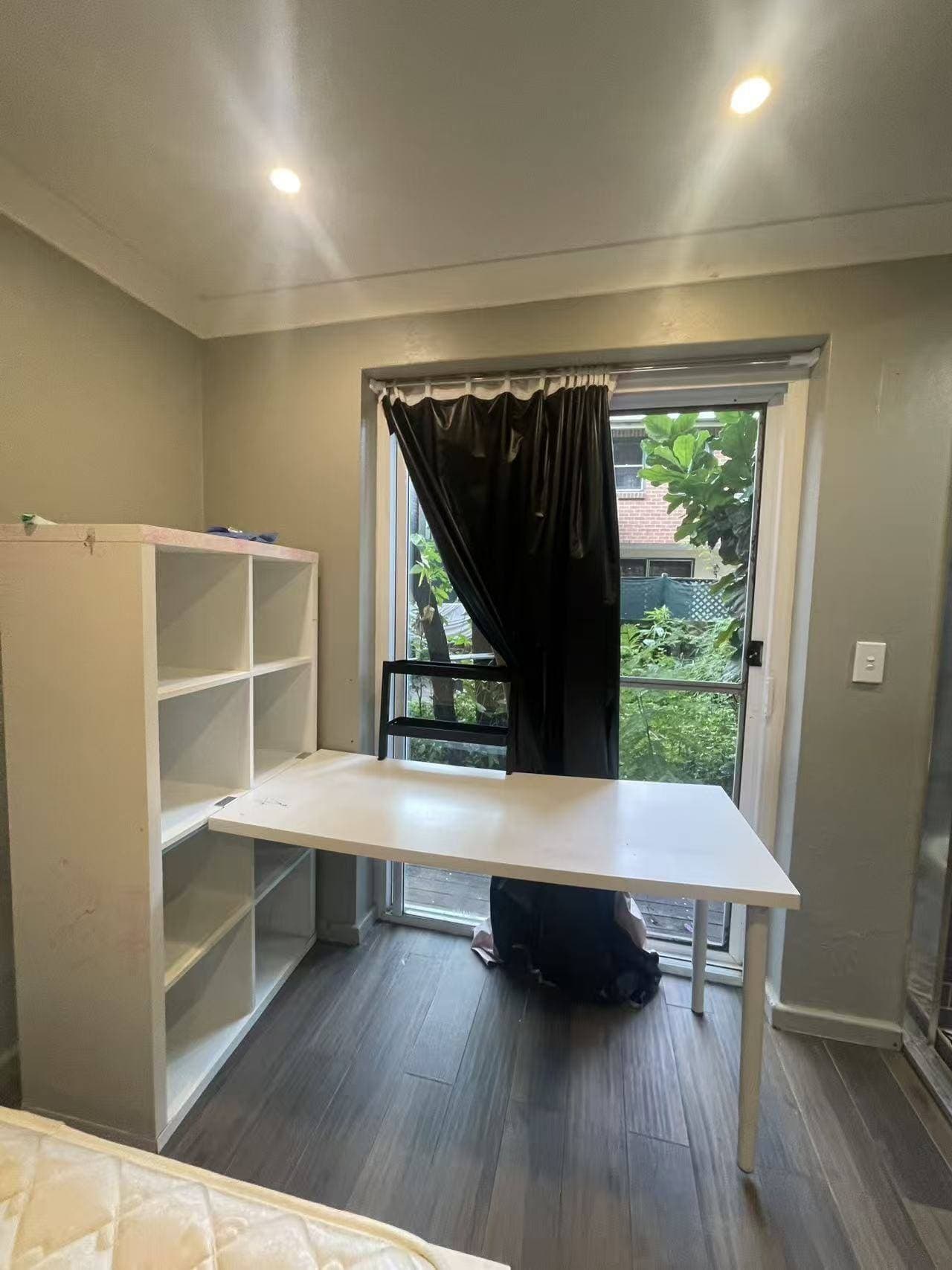 Room 2, 628 King Street, Erskineville - Thumbnail 2