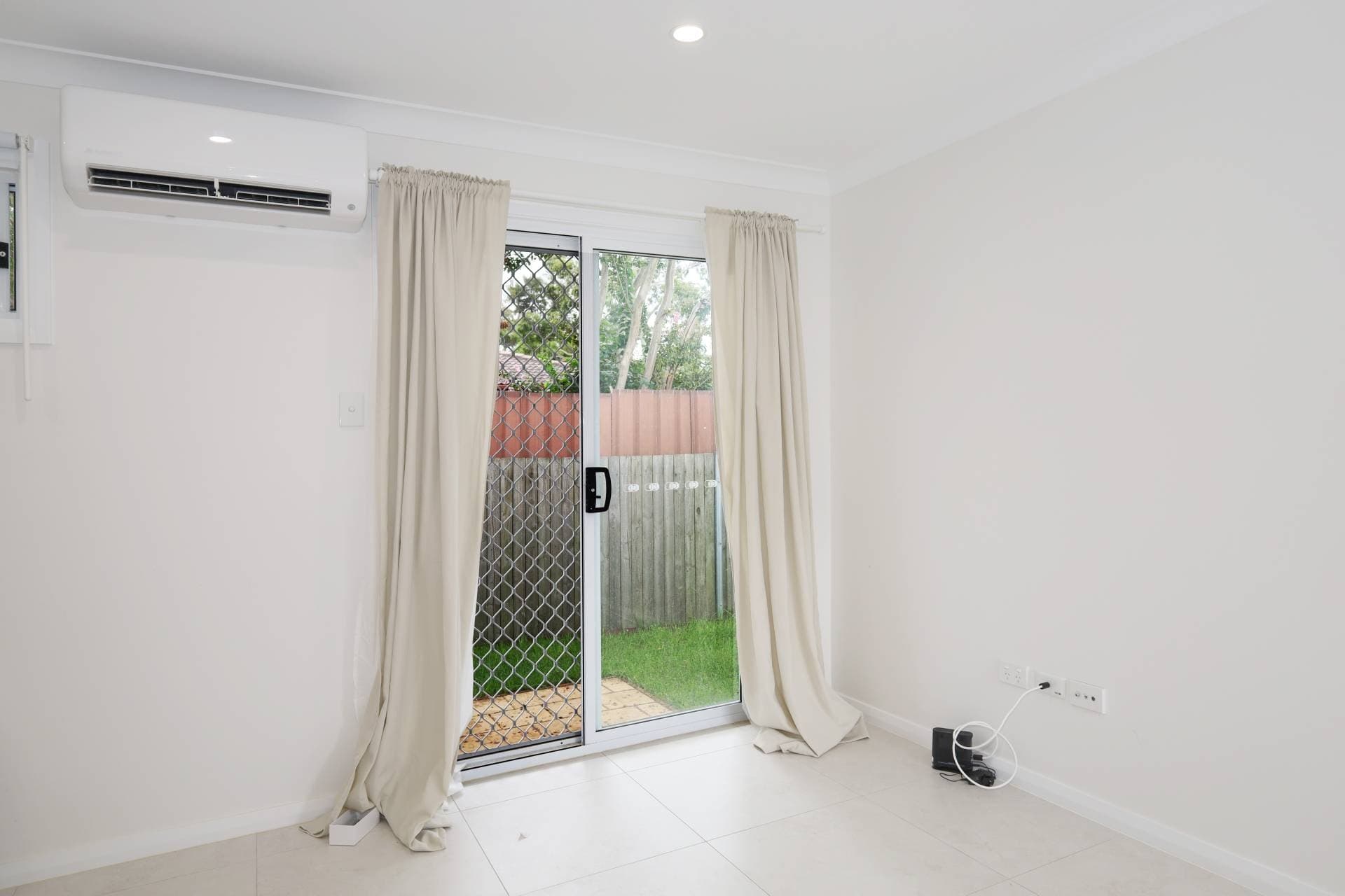 92A Nellie Stewart Drive, Doonside - Thumbnail 2
