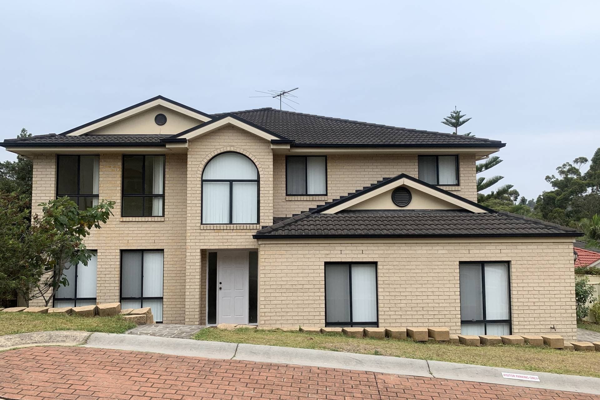 5 Cedar Grove, Frenchs Forest - Image 1