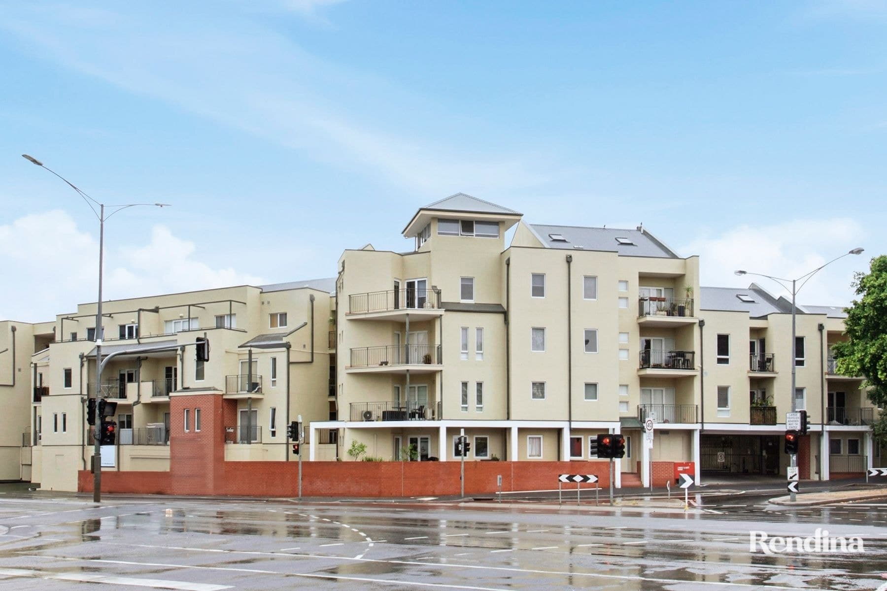 17/1 Gatehouse Drive, Kensington, VIC 3031, Kensington - Image 1