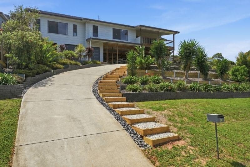 36 Glen Sheather Drive NAMBUCCA HEADS NSW, Nambucca Heads - Thumbnail 2