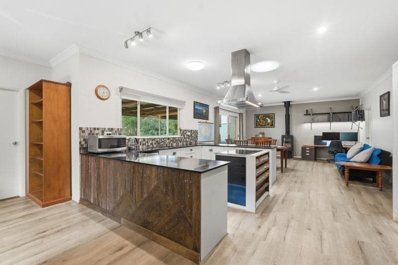 8 Raymond Close BELLINGEN NSW, Bellingen - Thumbnail 3