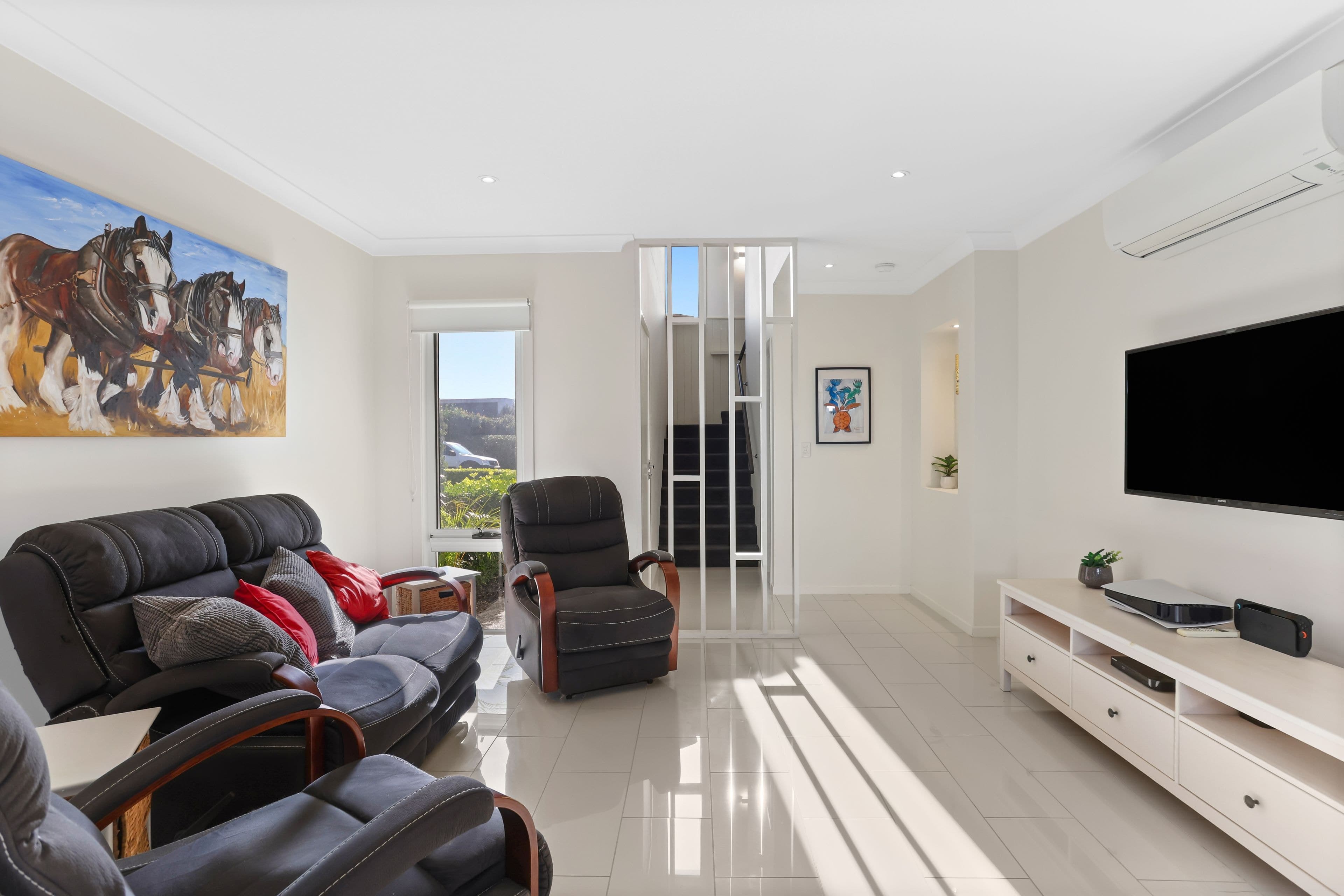 76 Hill Drive, Pimpama QLD 4209, Pimpama - Thumbnail 2