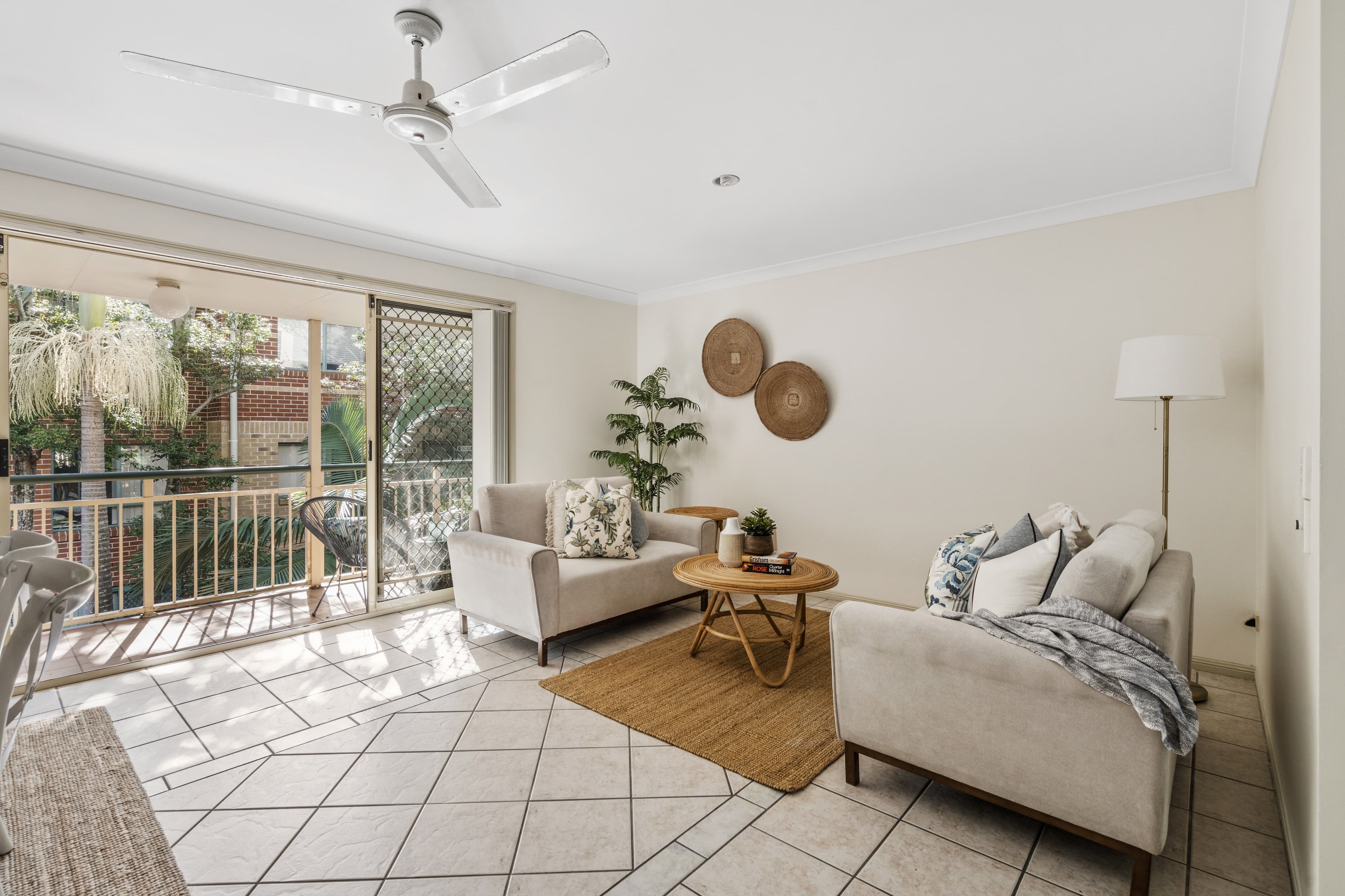 23/51 Pohlman Street, Southport QLD 4215, Southport - Thumbnail 3