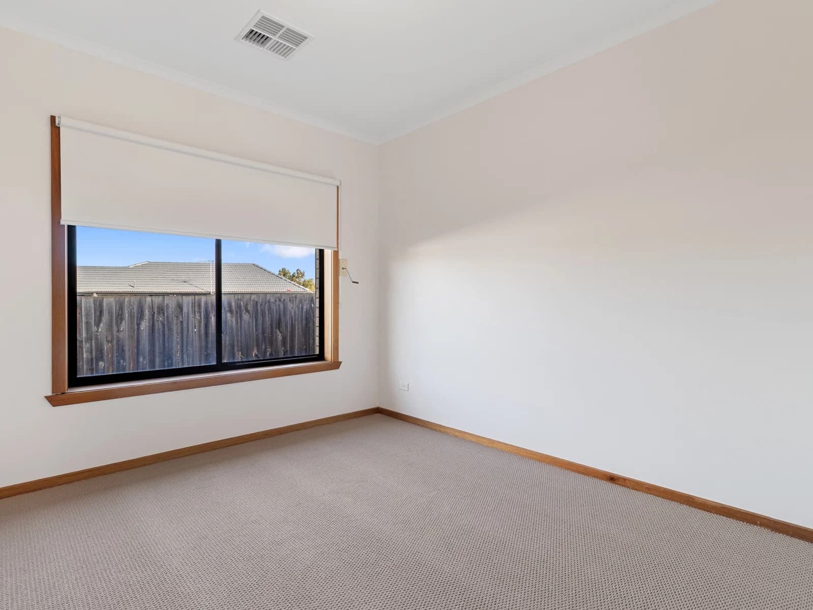 14 Douglas Ave, St Albans, VIC, 3021, St Albans - Thumbnail 8