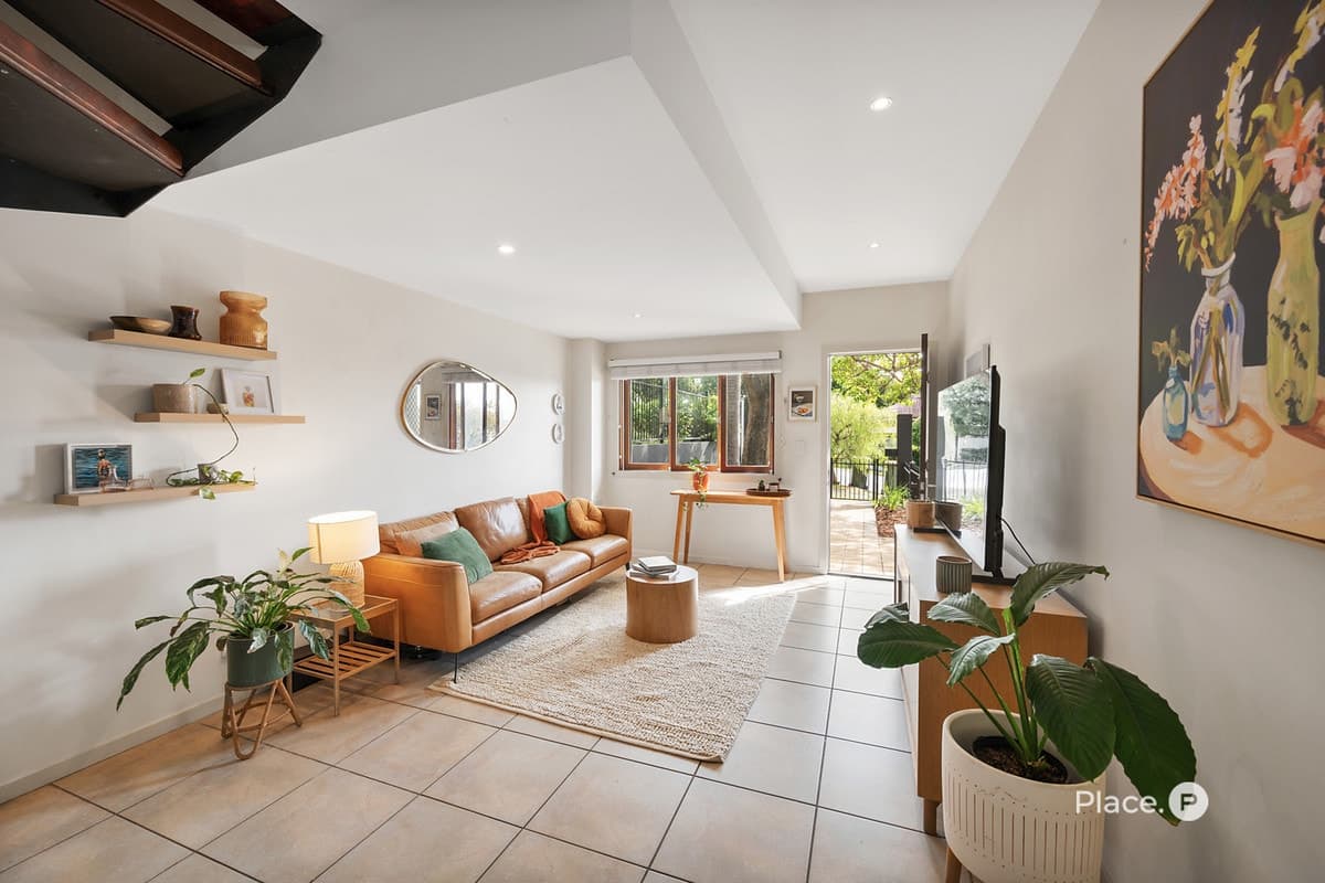 43 Sixth Avenue, Windsor - Thumbnail 7