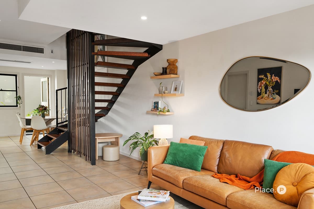43 Sixth Avenue, Windsor - Thumbnail 8