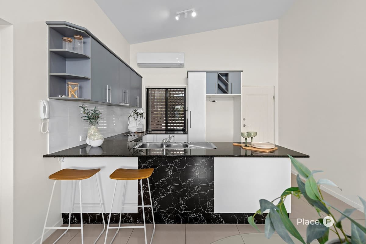 27 Brinawa Street, Camp Hill - Thumbnail 5