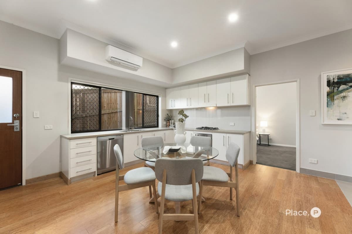 61A Hoff Street, Mount Gravatt East - Image 1