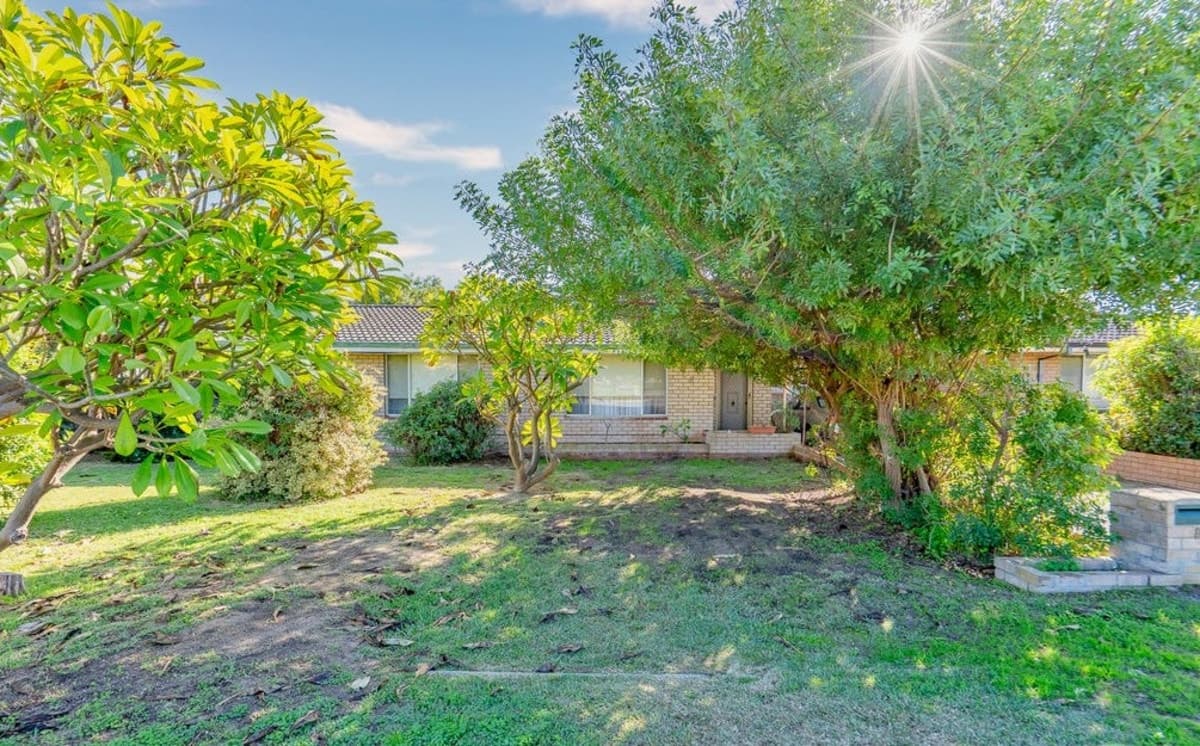 8 Forward Street, MANDURAH, Mandurah - Thumbnail 2
