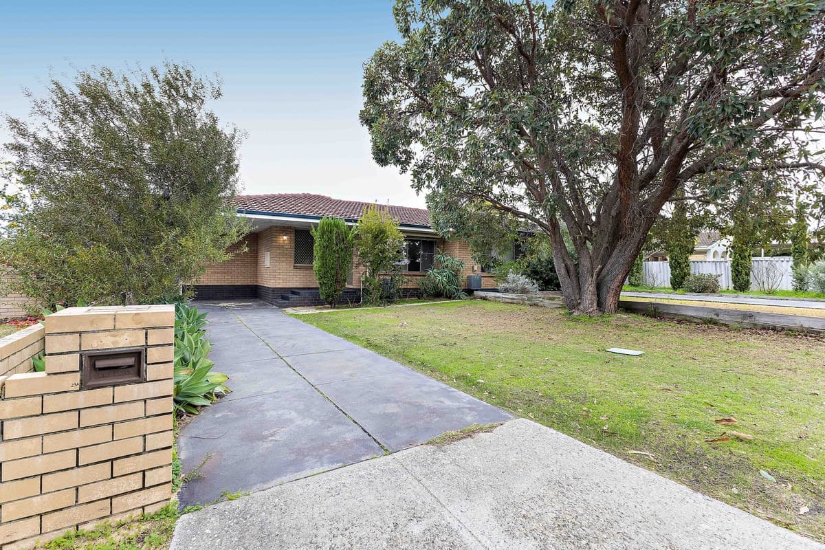 25A Davenport Road, BOORAGOON, Booragoon - Image 1