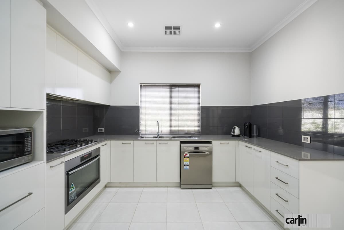 59 Peppermint Gardens, AUBIN GROVE, Aubin Grove - Thumbnail 2