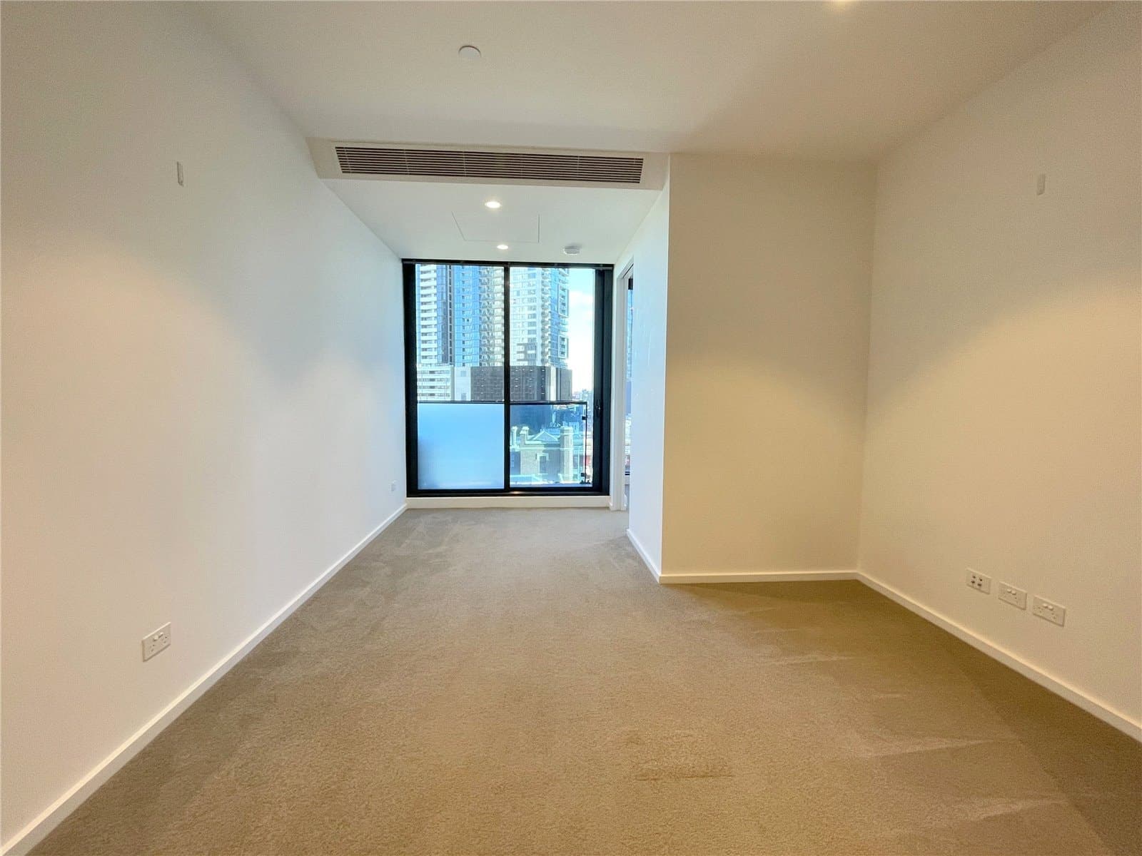 605/1 Balston Street, Southbank - Thumbnail 3