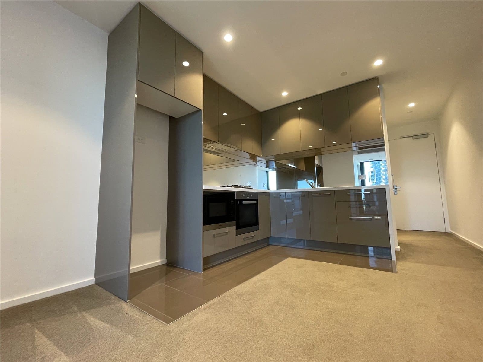 605/1 Balston Street, Southbank - Thumbnail 4