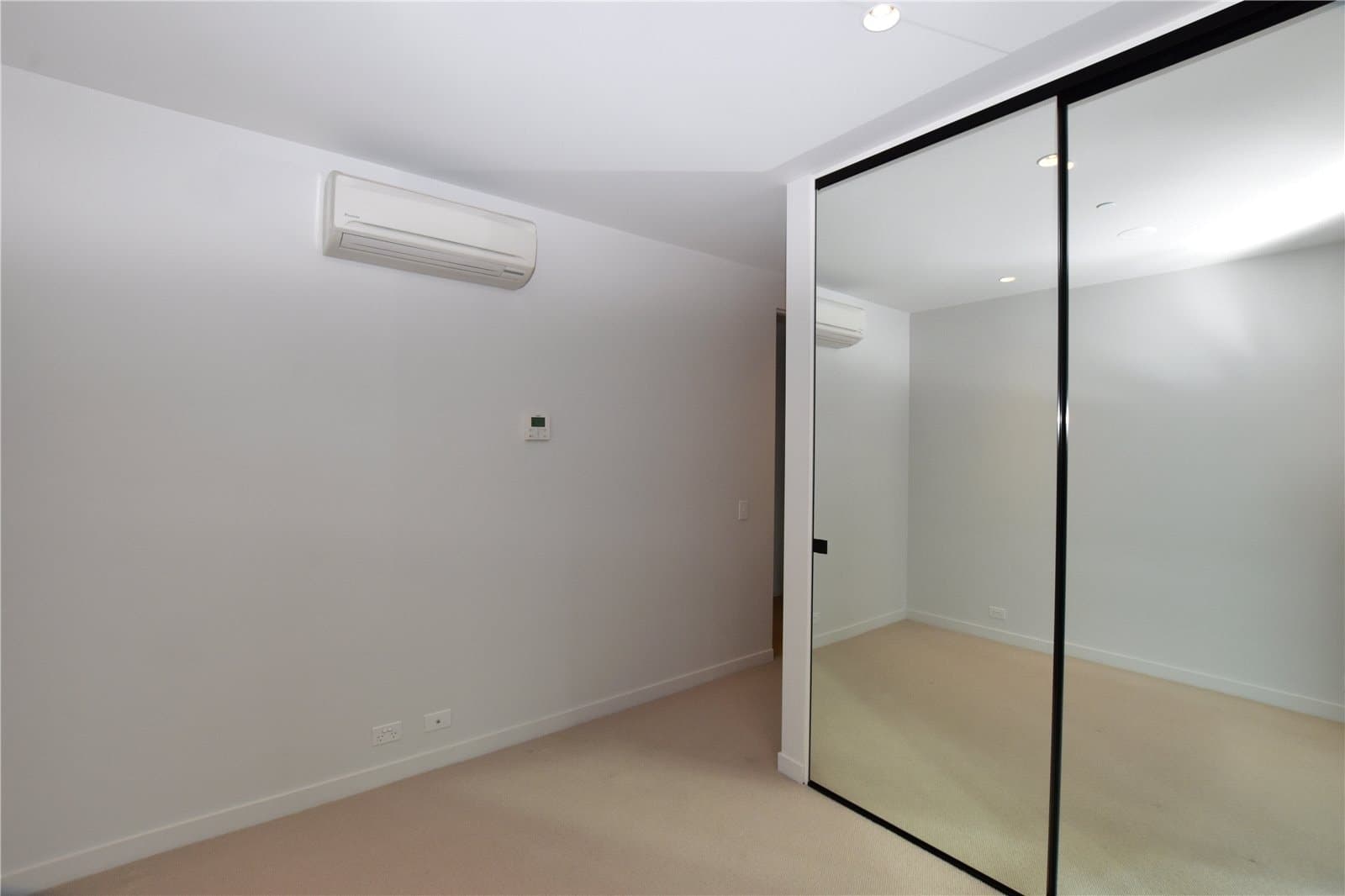 4510/442-450 Elizabeth Street, Melbourne - Thumbnail 7