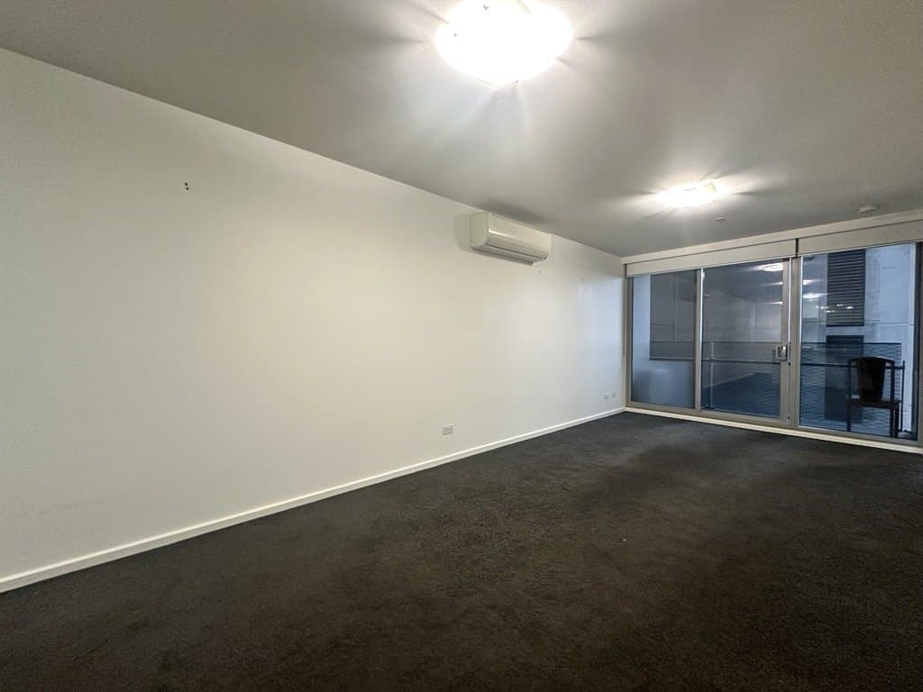 1706/241 City Road, Southbank - Thumbnail 3