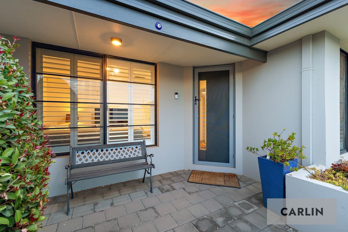 10 Cotswold Parade, AUBIN GROVE, Aubin Grove - Thumbnail 2