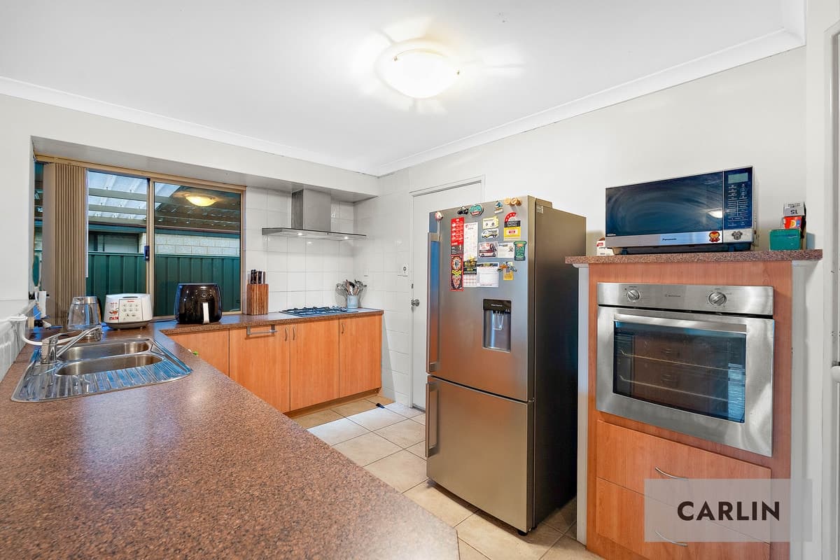 212 Tapper Road, ATWELL WA 6164, Atwell - Thumbnail 3