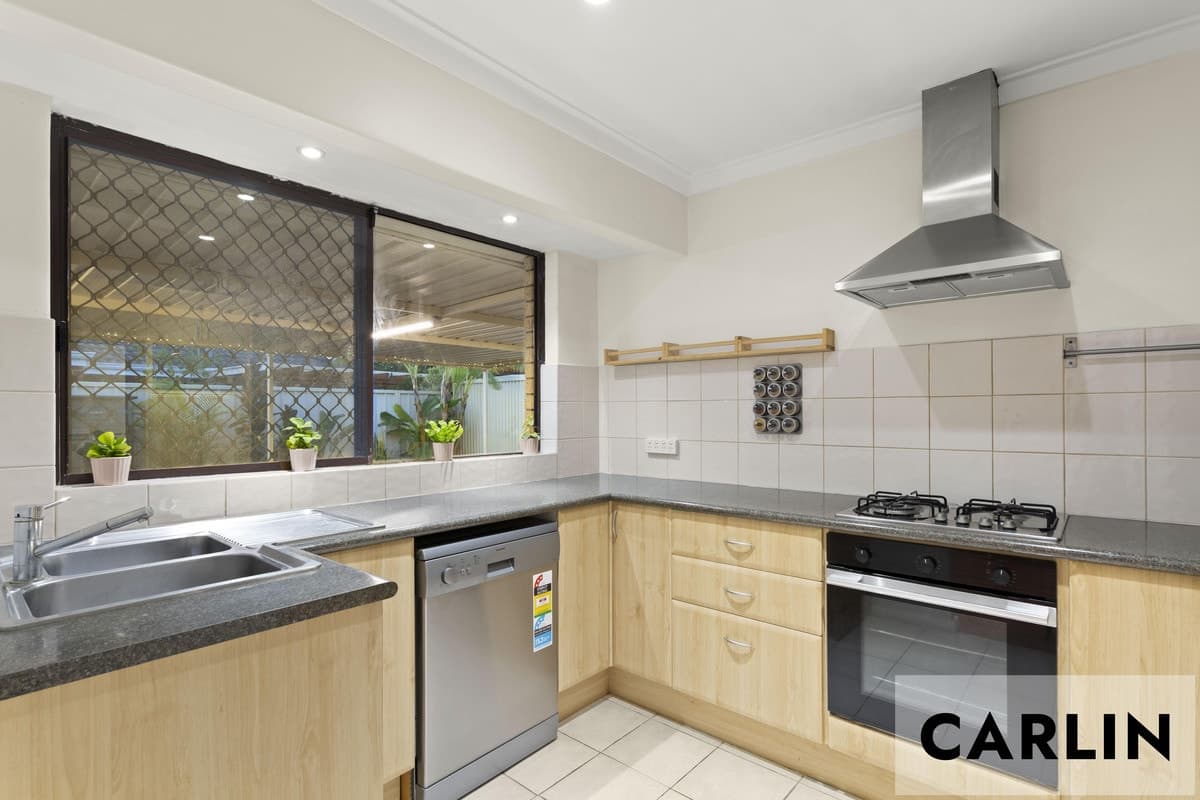 31 Glenbawn Drive, SOUTH LAKE, South Lake - Thumbnail 2